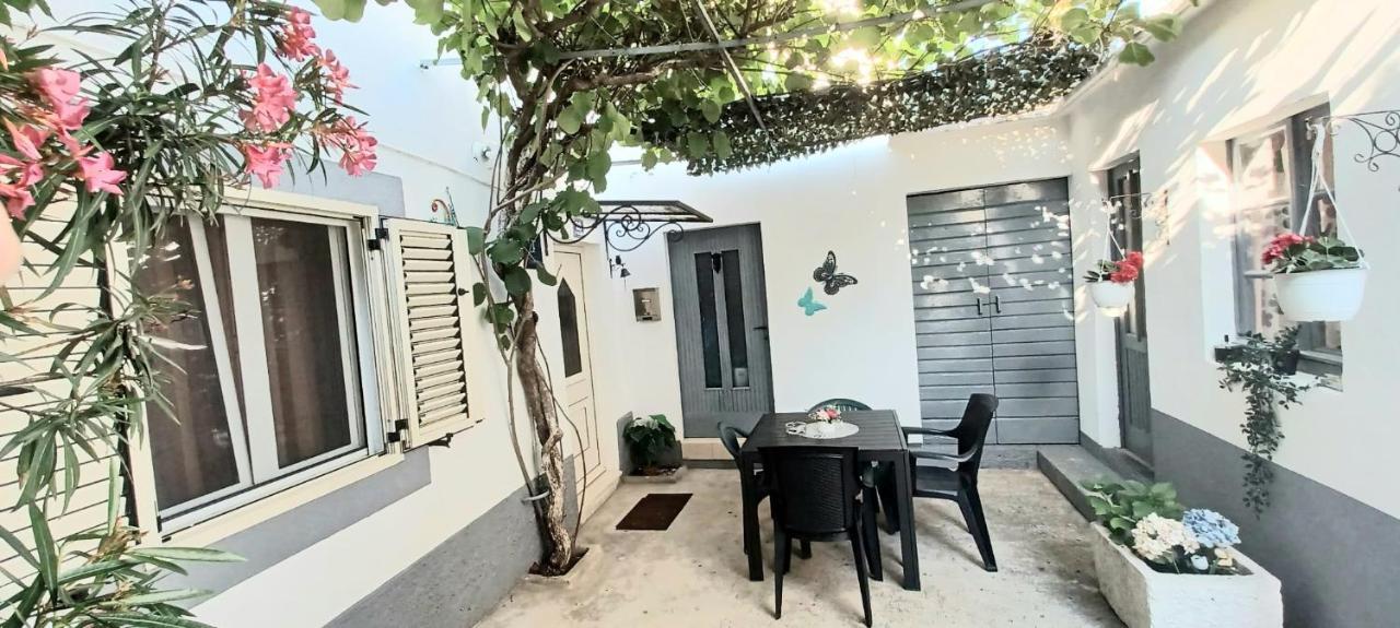 Apartman Perina Trogir Kültér fotó