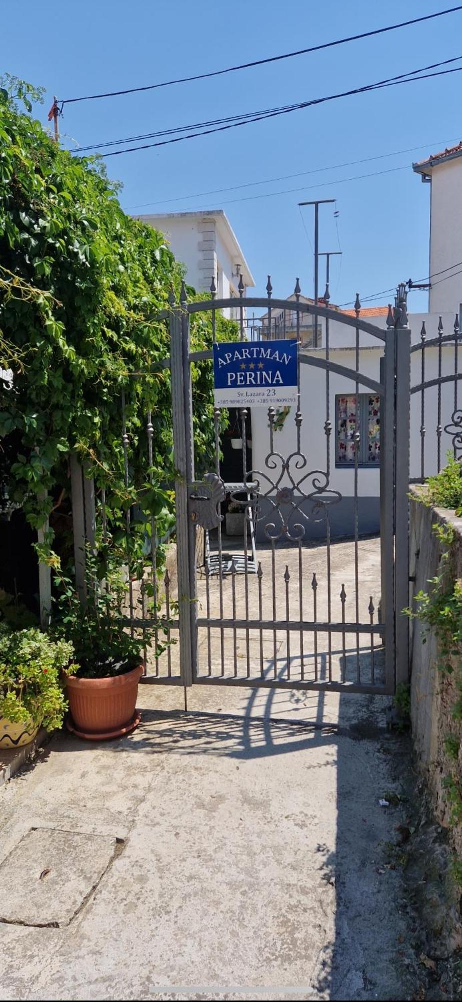 Apartman Perina Trogir Kültér fotó